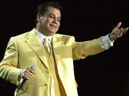 Desde los inicios de su carrera, Juan Gabriel estuvo envuelto en polémica; él habló poco de su vida privada. EL INFORMADOR / ARCHIVO