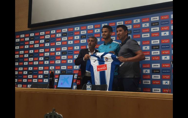 Sobre su llegada, Reyes comenta: ''vengo a sumar, a aportar, a ayudar. Sé que hicieron un gran esfuerzo y agradezco la oportunidad''. TWITTER / @RCDEspanyol