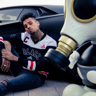 Chris Brown saca canción tras su arresto