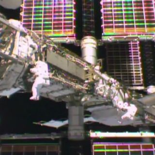 Astronautas cumplen con éxito caminata espacial en la EEI