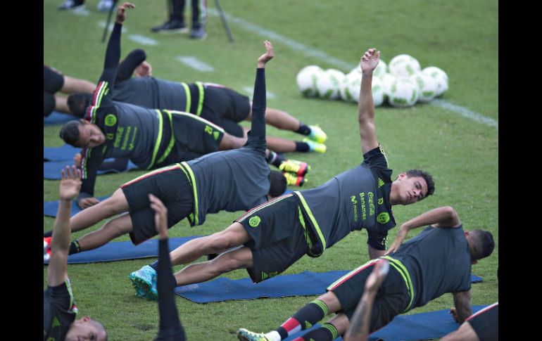 Tras llegar a Cuscatlán, los mexicanos reconocieron el estadio donde hoy se enfrentarán a la Selección de El Salvador. MEXSPORT / J. Ramírez