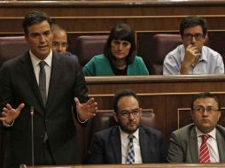La presión ha crecido sobre el PSOE, con 85 diputados, para que se abstengan de votar y permitan la formación de gobierno. NTX / ARCHIVO