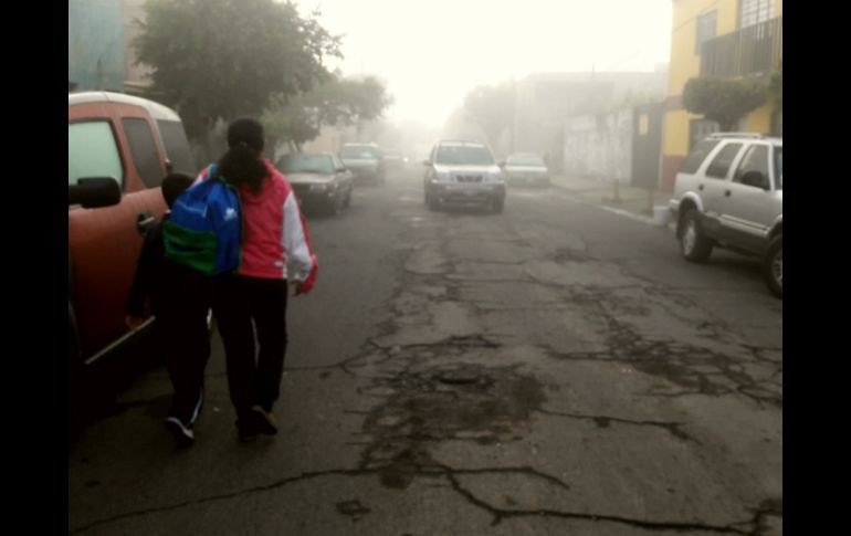 Se exhorta a la población a tener precaución al conducir, sobre todo en avenidas principales, debido al fenómeno. EL INFORMADOR / A. García