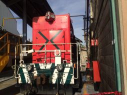 La persona realizaba trabajos de mantenimiento en uno de los motores cuando ocurrió el accidente. YOUTUBE / Bomberos de Guadalajara