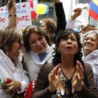 El 'sí' al acuerdo de paz ganaría plebiscito en Colombia
