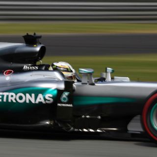 Hamilton lidera los terceros entrenamientos en Monza