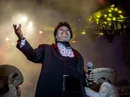 El cese de Irving Berlín ocurrió tras un comentario, criticado en redes, de que le daba 'hueva' hablar de muerte de Juan Gabriel. EL INFORMADOR / ARCHIVO