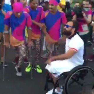 Delegación de paralímpicos refugiados llega a villa olímpica