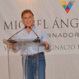 Yunes Linares pedirá apoyo de Peña Nieto para Veracruz