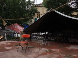 Fueron removidas algunas de las tiendas de campaña, que la mayor parte del tiempo han permanecido vacías. SUN / E. Hernández