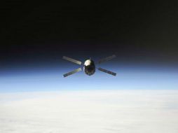 Foto de archivo de un satélite que abandonó la Estación Espacial Internacional. ESPECIAL /