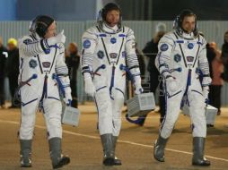 Los astronautas Scott Kelly, Gennady Padalka y Mijail Kornienko. EFE / ARCHIVO