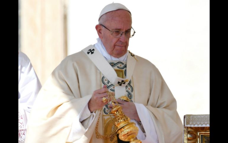 Jorge Mario Bergoglio ilustra sus intenciones de oración para este mes de septiembre. AFP / V. Pinto
