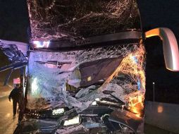 Personal de la Comandancia Regional San Juan de los Lagos atendió el choque de esta mañana. TWITTER / @PCJalisco