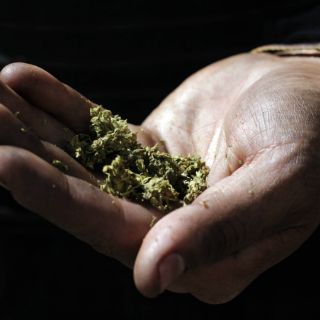 Consumo de alcohol y drogas pueden agudizar ideas suicidas