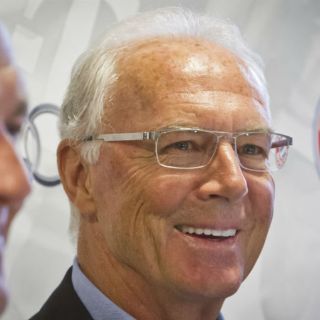 Franz Beckenbauer es sometido a cirugía cardiaca