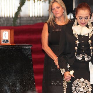 Aída Cuevas guarda 42 temas inéditos de Juan Gabriel