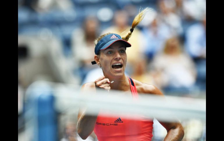 La alemana tiene la posibilidad de desplazar a Serena Williams del primer puesto del ranking mundial. AFP / J. Samad