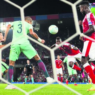 Suiza le abolla la corona de la Eurocopa a los portugueses