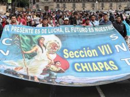 Vocero de la CNTE en Chiapas explica que ellos permancerán en paro hasta tener una resolución tras consulta esta noche. SUN / ARCHIVO