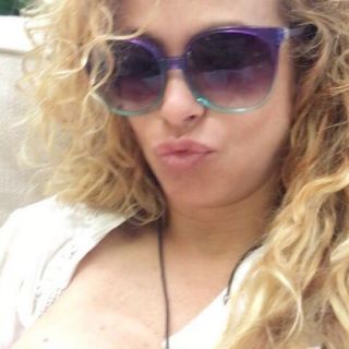 Paulina Rubio comparte foto amamantando a su bebé