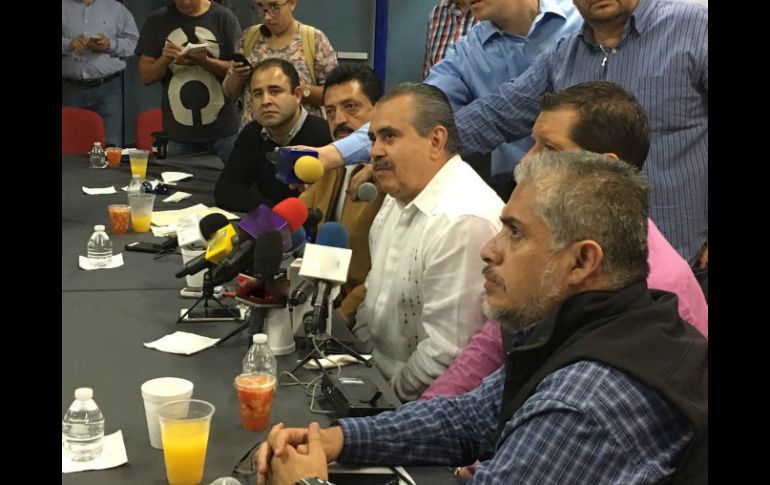 Sepúlveda asegura que la ruta - empresa y el sistema de prepago en las unidades impulsaría una tarifa indexada a la inflación. TWITTER / @ServandoSE