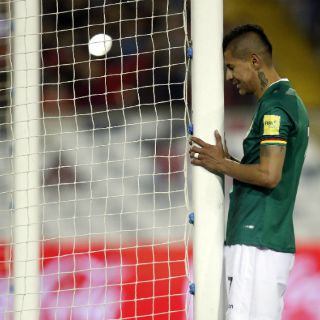 Evo Morales pide actuar por cantos antibolivianos en estadios