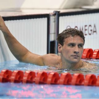 Suspenden 10 meses a Lochte por falso asalto en Río 2016