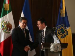 El mandatario hondureño, Juan Orlando Hernández y Aristóteles Sandoval. EL INFORMADOR / R. Tamayo