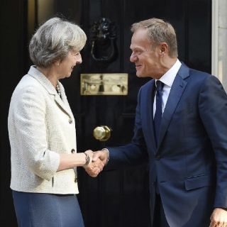 Reino Unido pide colaboración con la UE para una salida 'suave'