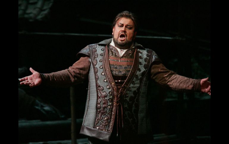 Johan Botha, cuya voz suave pero potente encantó al público en los más grandes escenarios de la ópera. AP / ARCHIVO