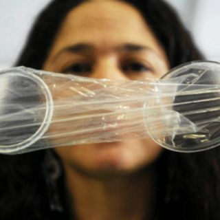 Todo lo que debes saber del condón femenino