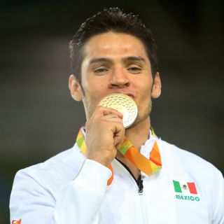 Eduardo Ávila, contento por dar oro a México