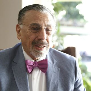 Arau recomienda hacer cine mexicano con visión universal