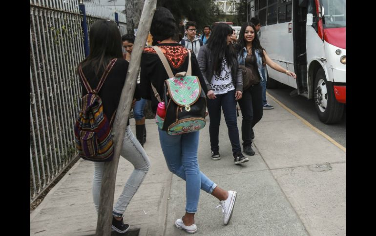 La confianza y una buena comunicación entre padres e hijos, ayudará a contrarrestar las afectaciones en el menor. EL INFORMADOR / ARCHIVO