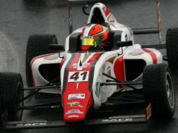 Guzmán Marchina tomó buen ritmo hacia mitad de lo competencia, lo que le permitió escalar hasta el sexto peldaño. ESPECIAL / www.escuderiatelmex.com