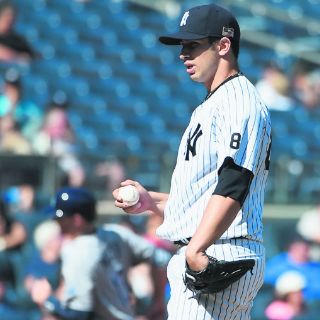 Luis Cessa sufre primer revés con los Yankees