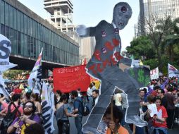Alrededor de 50 mil personas se manifestaron ayer en repudio al presidente Michel Temer. AFP / N. Almeida