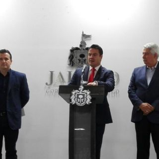 Renuncia titular de SIOP