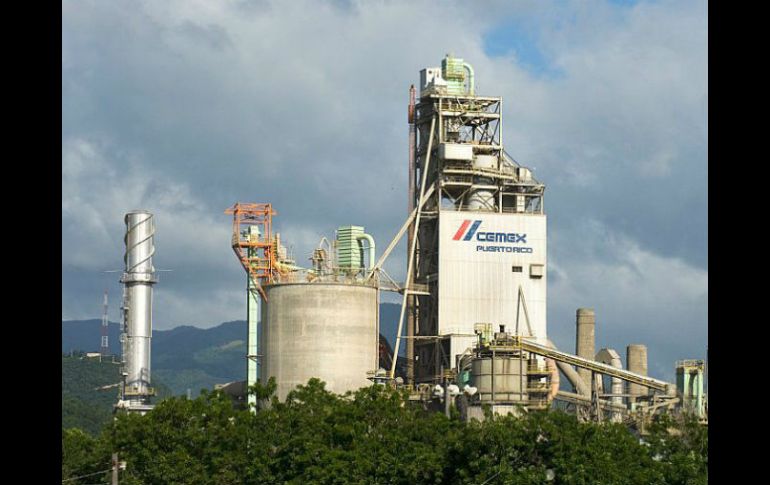 Planta de Cemex en Puerto Rico. La cementera tiene presencia en 50 países. EFE / ARCHIVO