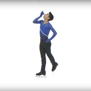 Patinador mexicano cautiva en Japón con tema de Juan Gabriel