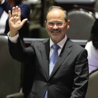 Gustavo Madero se despide de San Lázaro