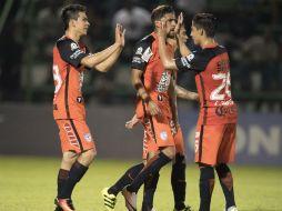 Los Tuzos llegaron a nueve puntos y están muy cerca de calificar a la siguiente ronda. MEXSPORT / O. Martínez