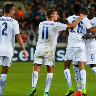 Leicester se estrena en Champions con goleada