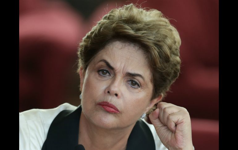 Rousseff respaldó las declaraciones hechas por los abogados del ex presidente. AP / ARCHIVO