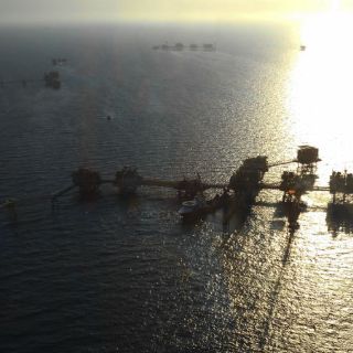 Plataformas petroleras, negocio de 14 mil MDD