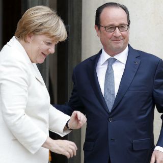 Hollande y Merkel reconocen 'crisis existencial' en Europa