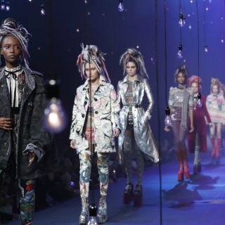 La psicodelia de Marc Jacobs cierra la Fashion Week de Nueva York