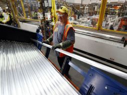 Ford ha creado más de 28 mil empleos en Estados Unidos en cinco años. AP / ARCHIVO