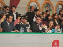 El desfile militar es encabezado por el gobernador de Jalisco, Aristóteles Sandoval. EL INFORMADOR / F. Atilano